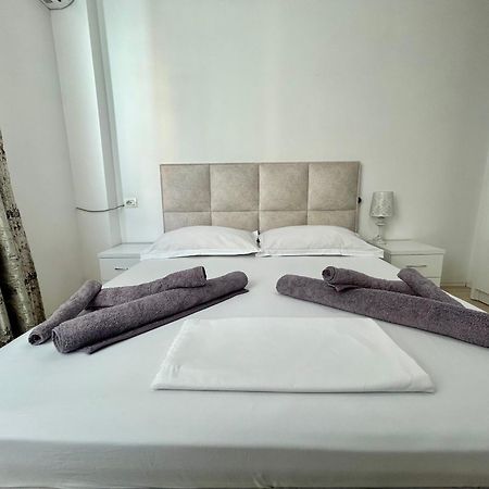 A&X Lovely And Central Apartment - 24H Self Check-In Tirana Extérieur photo